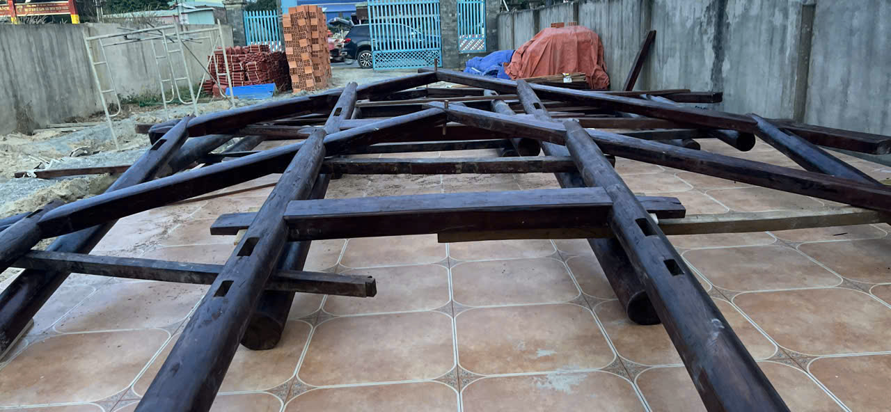 Tác phẩm nghệ thuật dựa trên tay nghề và tâm huyết của thợ Việt.